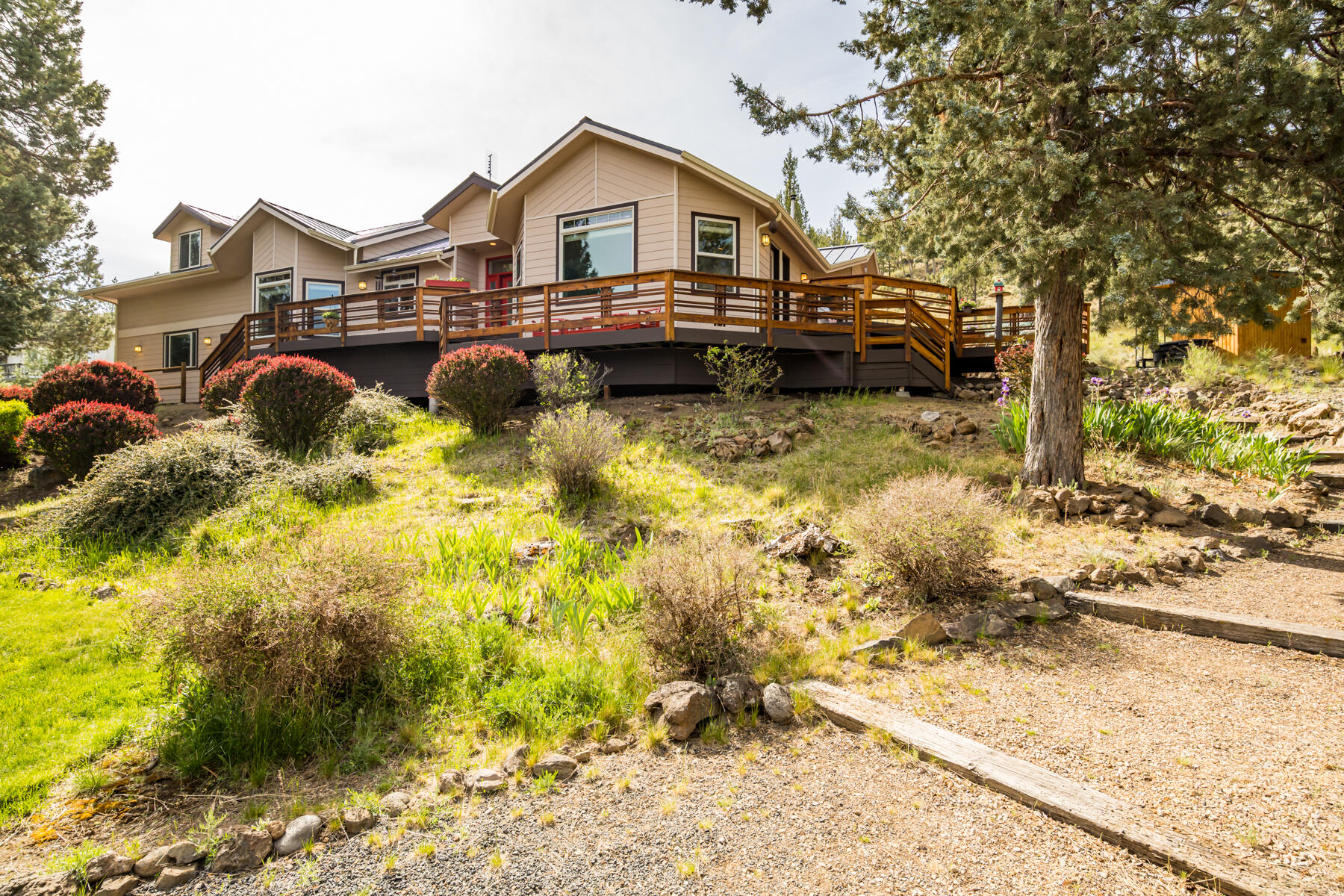 66530 Ponderosa Loop Bend, OR 97703 - Photo 2 of 55 JH5_3318