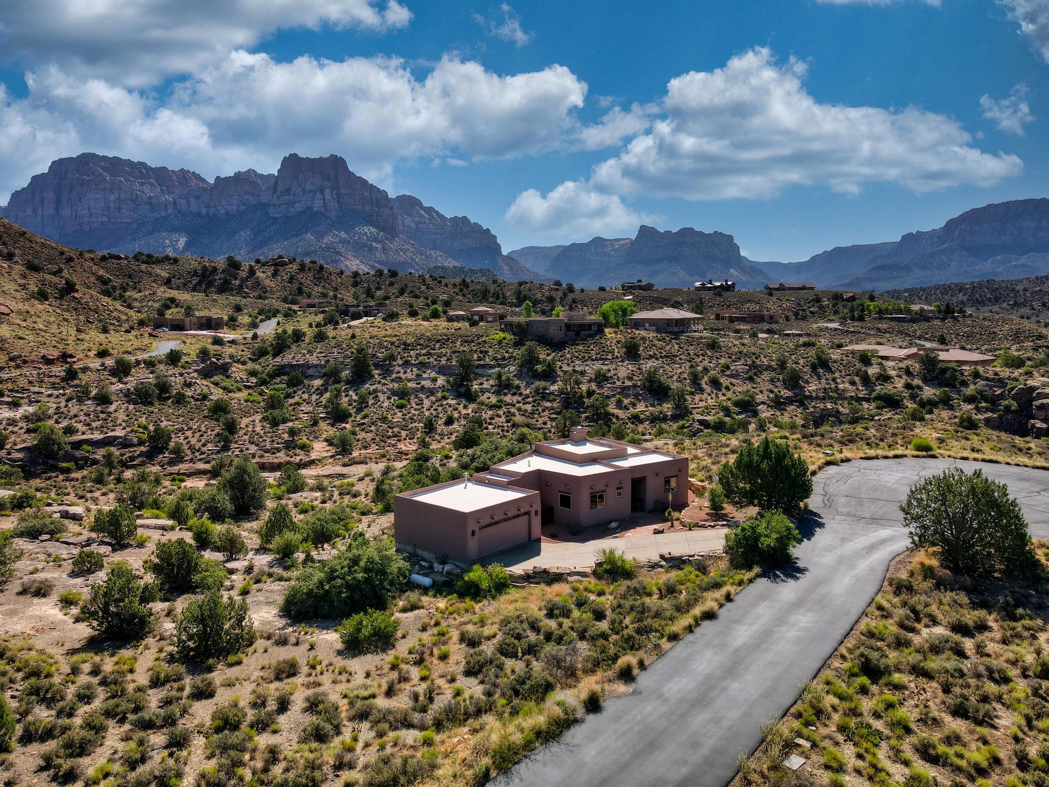 2907 Zuni Circle Springdale, UT 84767 - Photo 63 of 99 "Protected Views. End-of-Cul-de-Sac Privacy. Minutes from Zion NP."