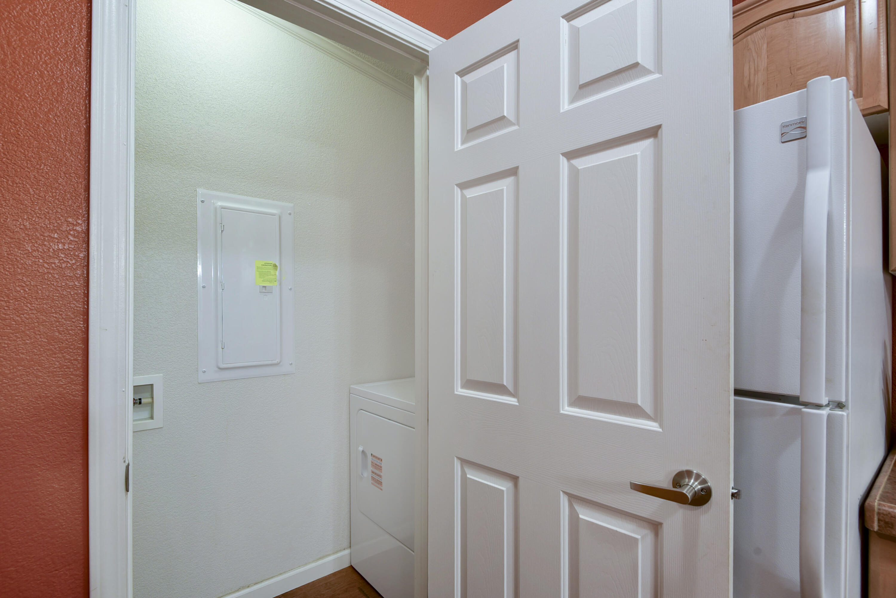 495 Van Buren Road Branson, MO 65616 - Photo 15 of 33 Laundry