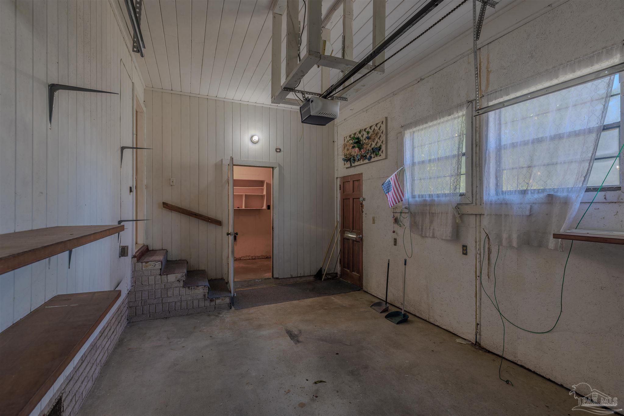 2035 Summit Boulevard Pensacola, FL 32503 - Photo 11 of 31