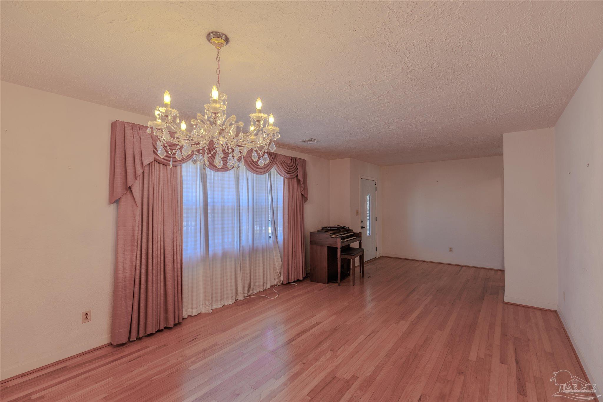 2035 Summit Boulevard Pensacola, FL 32503 - Photo 16 of 31