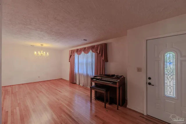 $285,000 | 2035 Summit Boulevard, Pensacola, FL 32503