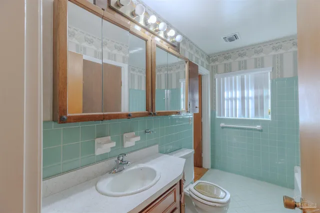 $285,000 | 2035 Summit Boulevard, Pensacola, FL 32503