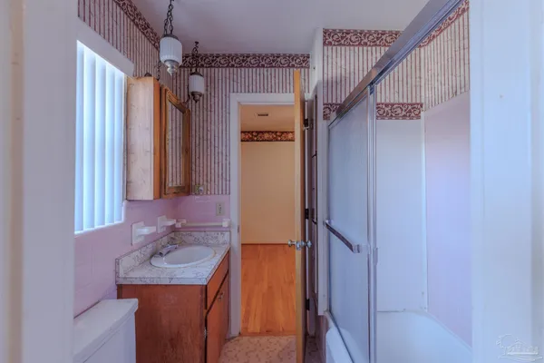 $269,000 | 2035 Summit Boulevard, Pensacola, FL 32503
