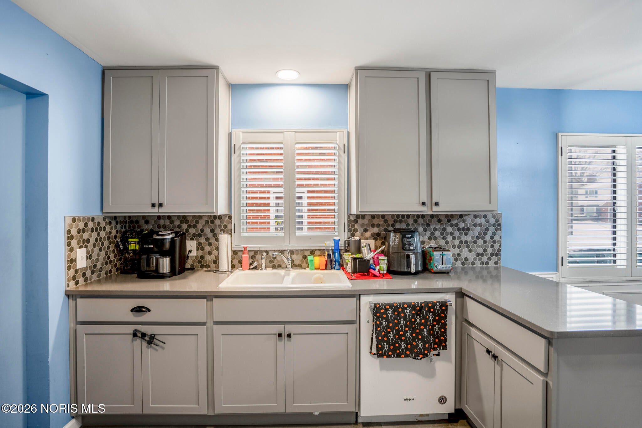 3906 Garrison Road Toledo, OH 43613 - Photo 11 of 28 DSC06530-HDR