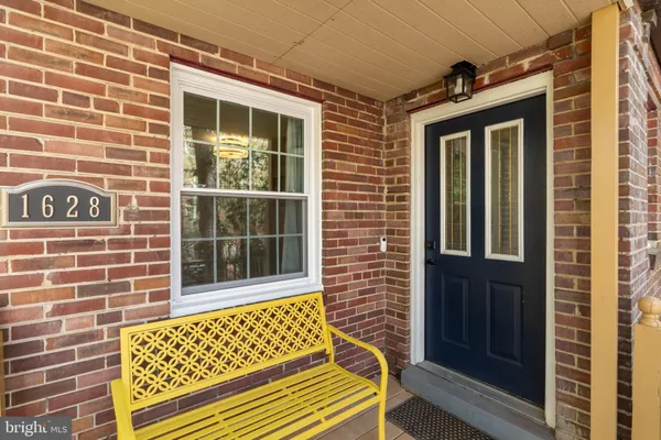 $865,000 | 1628 North Colonial Terrace, Arlington, VA 22209
