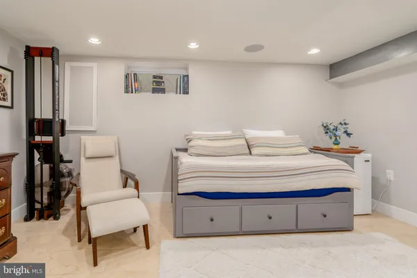 $865,000 | 1628 North Colonial Terrace, Arlington, VA 22209