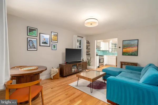 $865,000 | 1628 North Colonial Terrace, Arlington, VA 22209