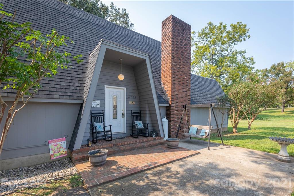 3735 Hartland Road Morganton, NC 28655 - Photo 2 of 23 Gallery Image 2