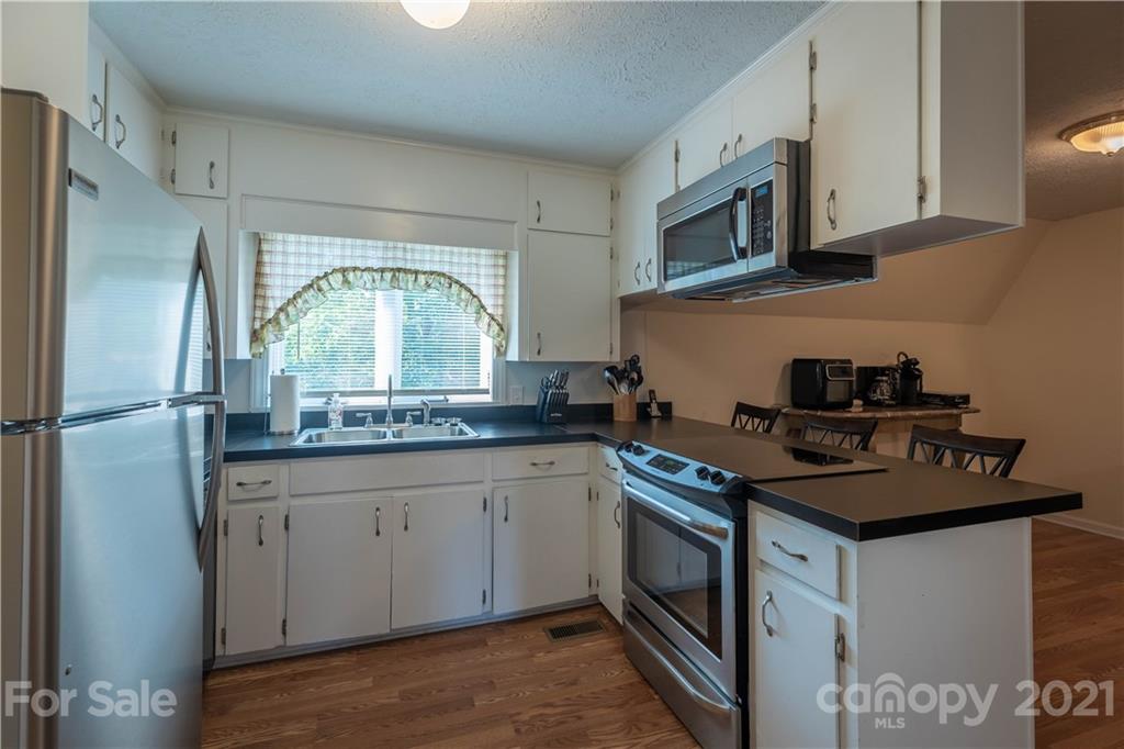 3735 Hartland Road Morganton, NC 28655 - Photo 7 of 23 Gallery Image 7