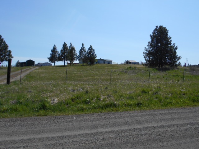 12108 East Rinear Road Valleyford, WA 99036 - Photo 14 of 20