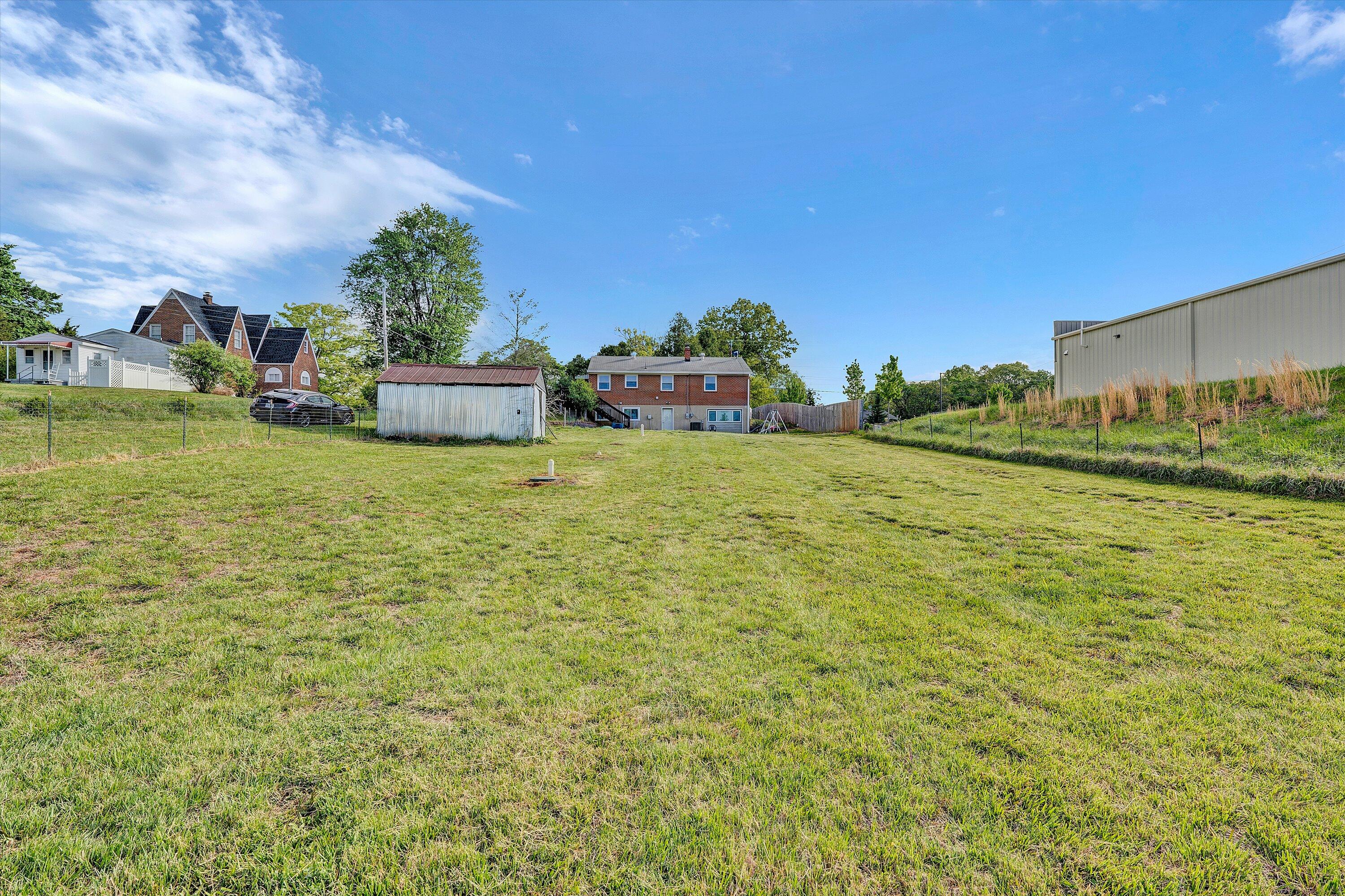 10640 Stewartsville Road Vinton, VA 24179 - Photo 30 of 33 30-SGP-03478