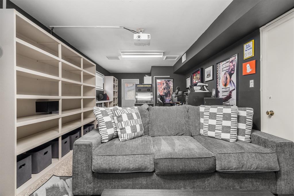 632 Caduceus Court Hurst, TX 76053 - Photo 27 of 34