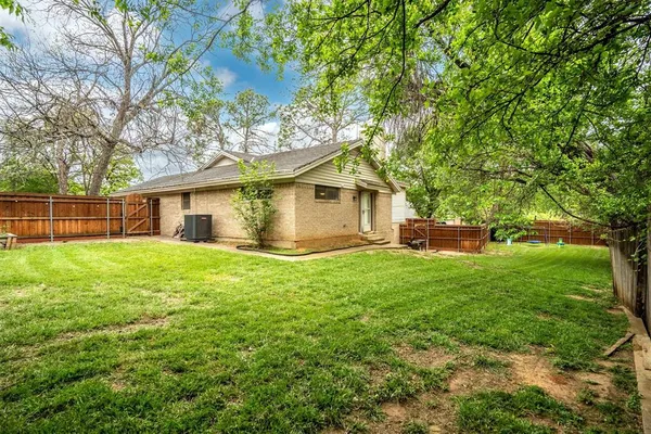 $399,000 | 632 Caduceus Court, Hurst, TX 76053