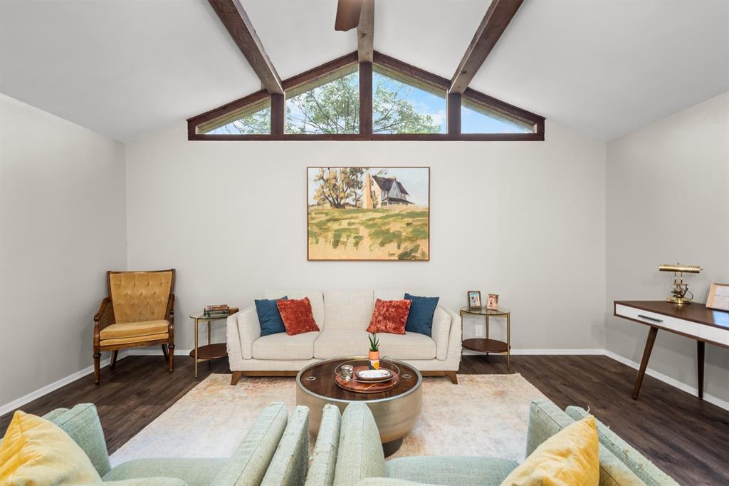 632 Caduceus Court Hurst, TX 76053 - Photo 5 of 34