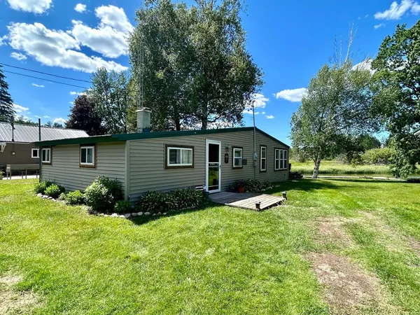 $154,900 | 9312 Elizabeth Road, Houghton Lake, MI 48629