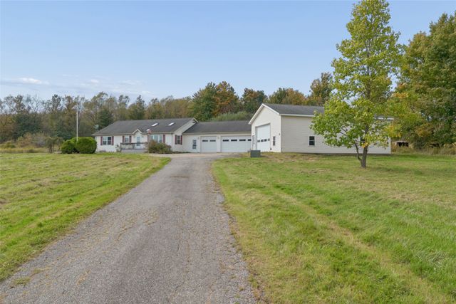$329,900 | 10046 New Road, North East, PA 16428