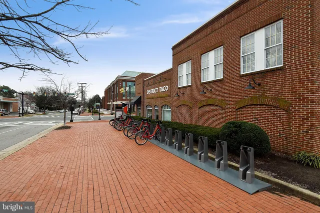 $875,000 | 521 North Payne Street, Alexandria, VA 22314