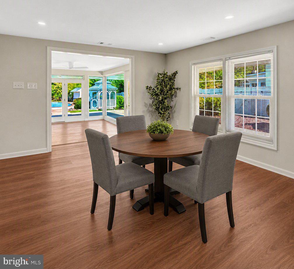 9008 Rugby Road Manassas Park, VA 20111 - Photo 10 of 39 Breakfast room