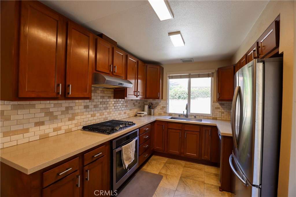 3477 Avenida Simi Simi Valley, CA 93063 - Photo 10 of 16