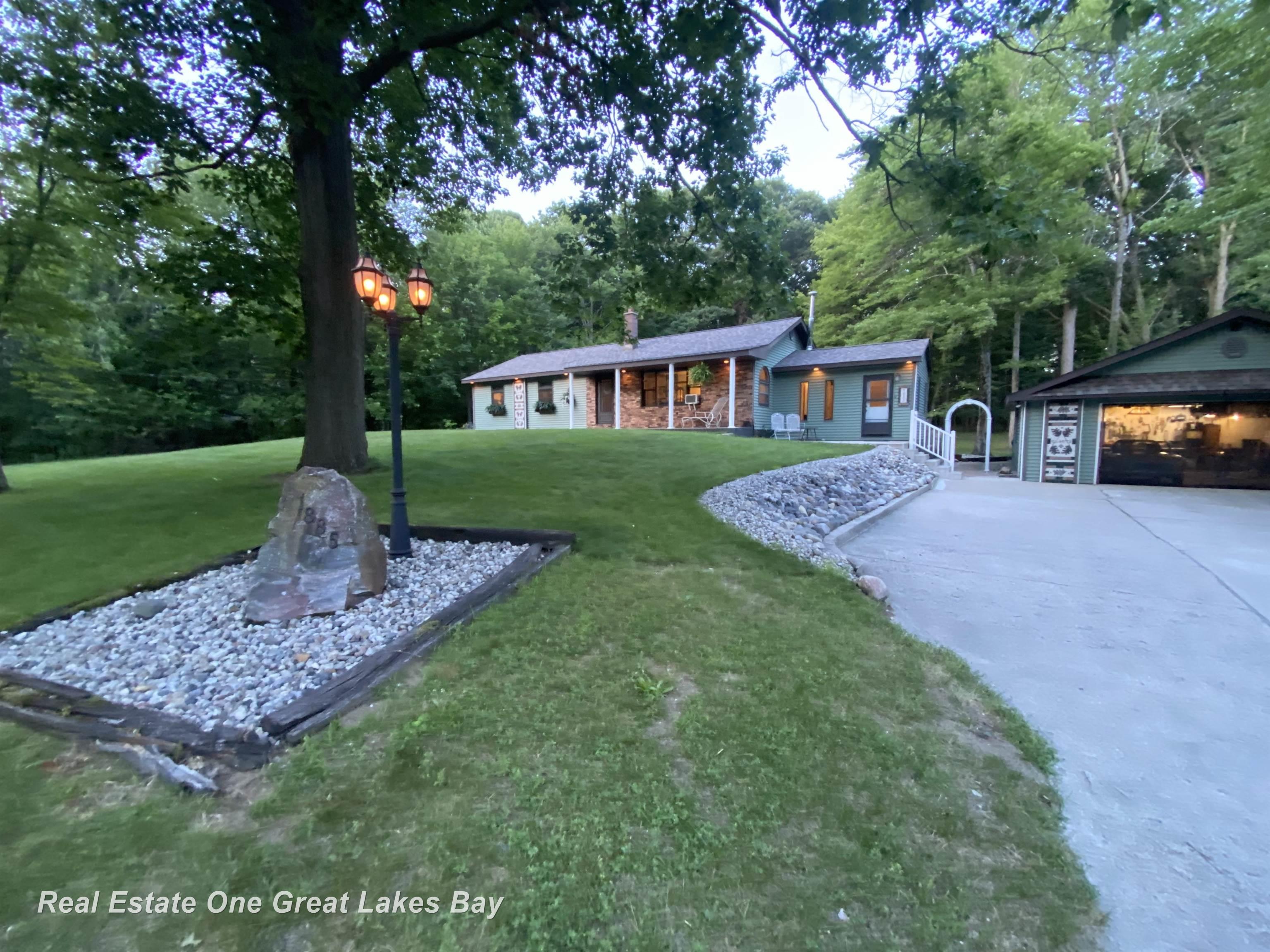 1885 Erskine Road Hemlock, MI 48626 - Photo 45 of 45