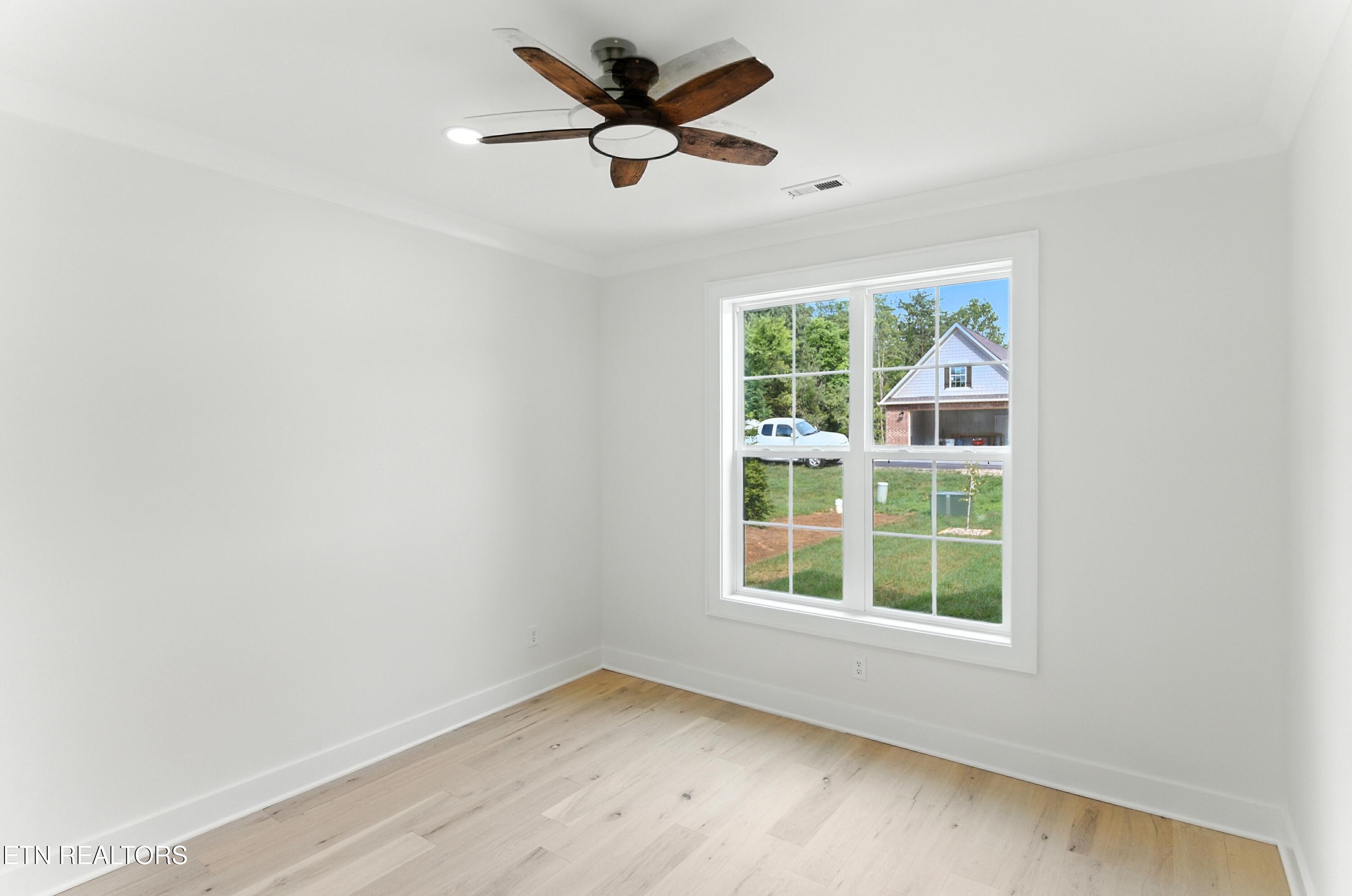 155 Elokwa Way Loudon, TN 37774 - Photo 41 of 49 086_DSC07029