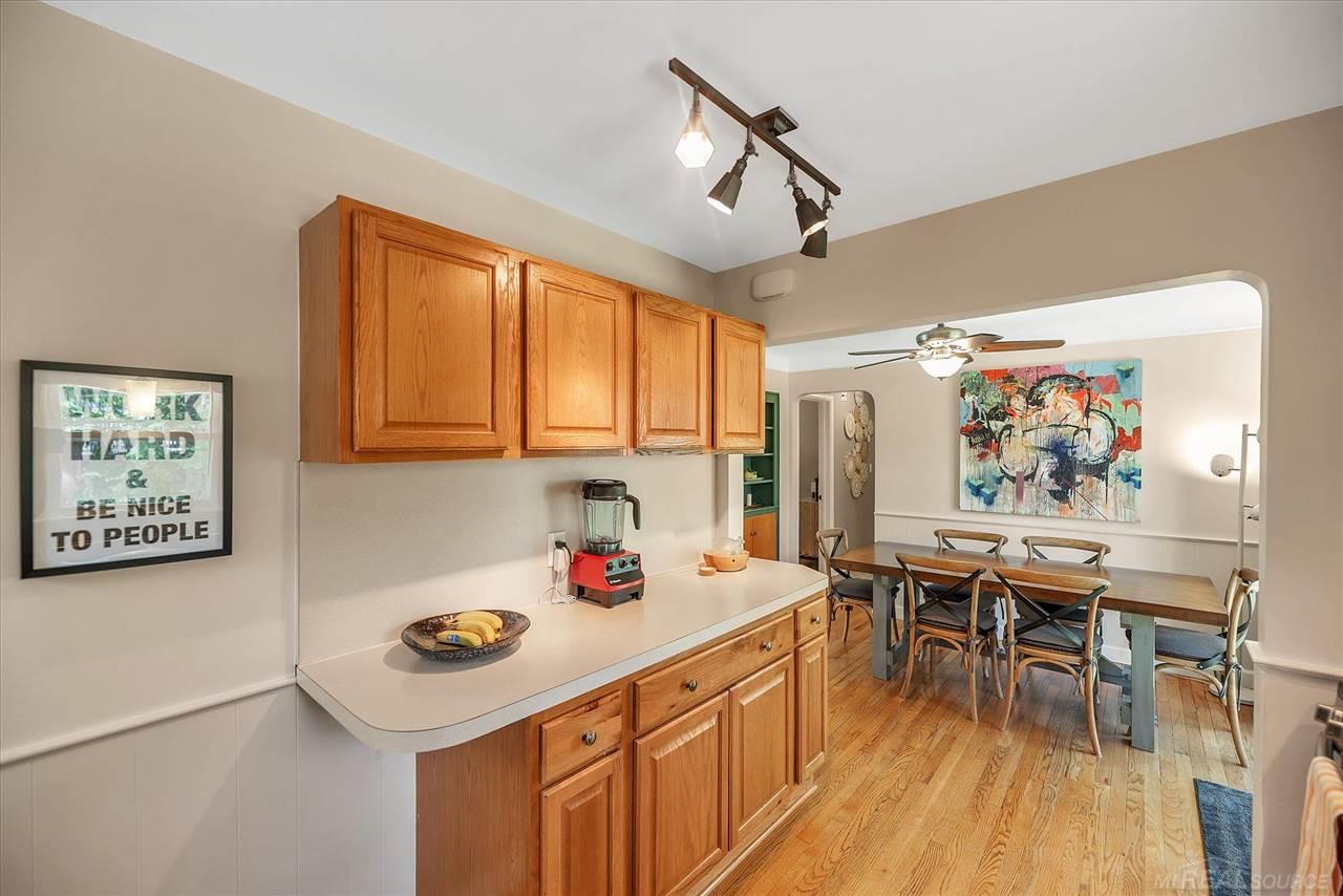 2406 West Webster Road Royal Oak, MI 48073 - Photo 15 of 42 50043968-14.JPG