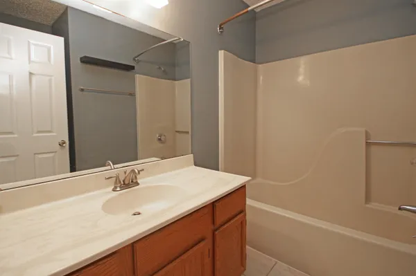 $2,400 | 1041 Oak View Court, Harrisonburg, VA 22802