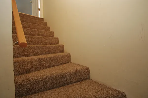 $2,400 | 1041 Oak View Court, Harrisonburg, VA 22802