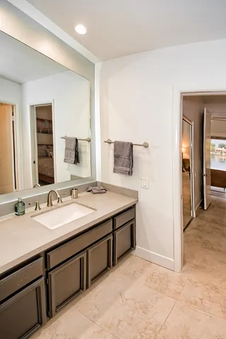 $5,500 | 125 Lakeshore Drive, Rancho Mirage, CA 92270