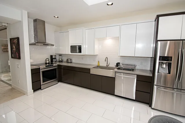 $5,500 | 125 Lakeshore Drive, Rancho Mirage, CA 92270