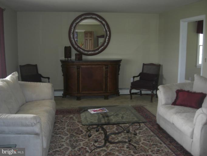 4254 Salem Bottom Road Westminster, MD 21157 - Photo 7 of 19 Living Room