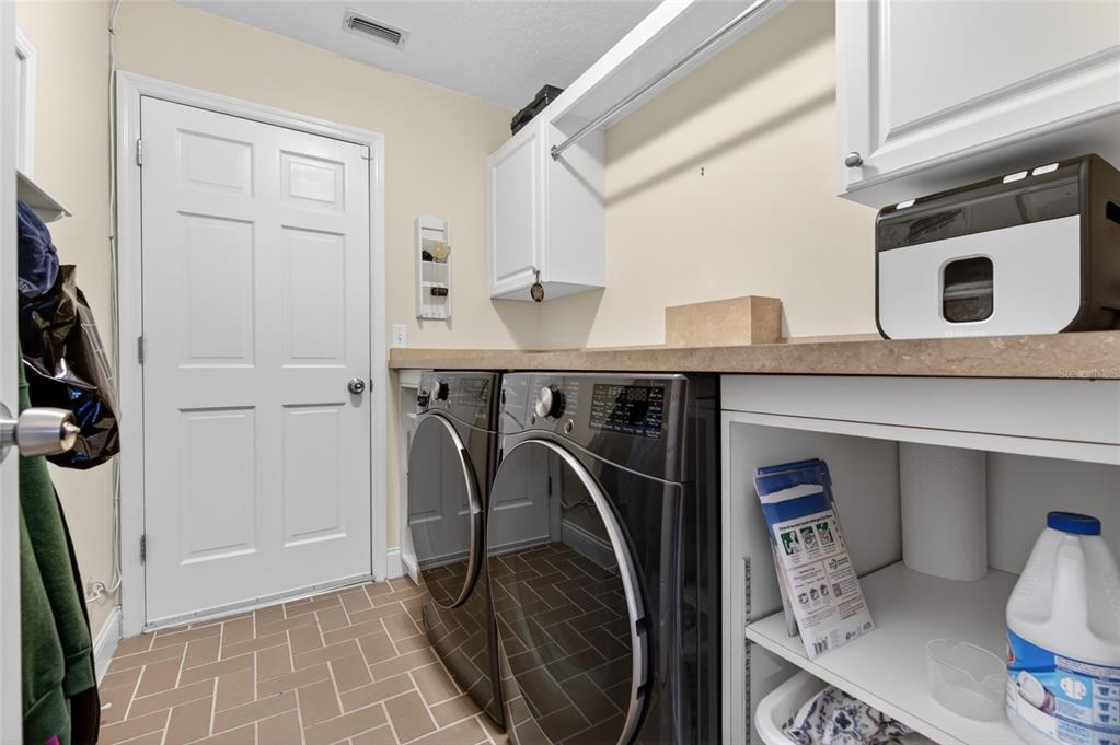 8243 Riviera Shore Court Orlando, FL 32817 - Photo 26 of 45