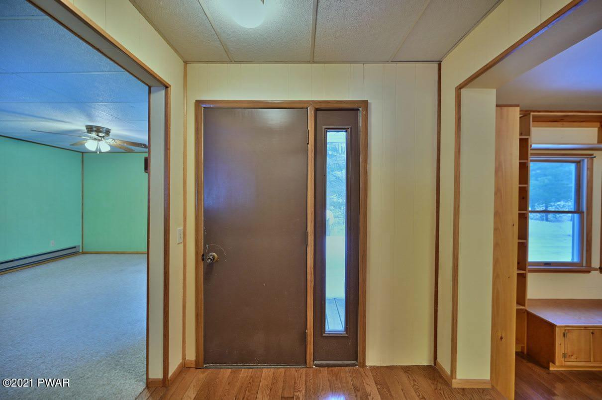 142 Market Road Greeley, PA 18425 - Photo 5 of 98