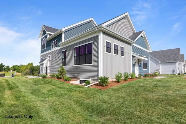 $819,500 | 136 Elm Street, Unit SM32, South Burlington, VT 05403