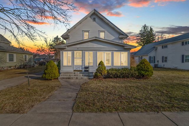 $174,500 | 45 West Bacon Street, Hillsdale, MI 49242