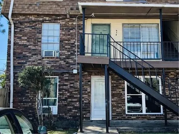 $69,000 | 6200 Riverside Drive, Unit 426, Metairie, LA 70003