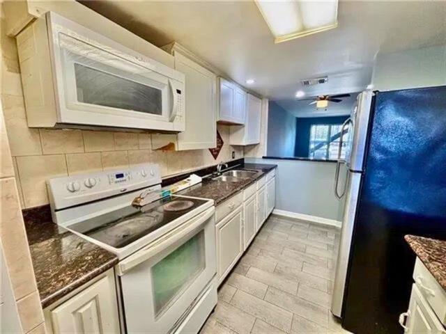 6200 Riverside Drive, Unit 426 Metairie, LA 70003 - Photo 7 of 12