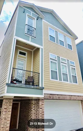 $2,650 | 2115 Bidwell Drive, Houston, TX 77018