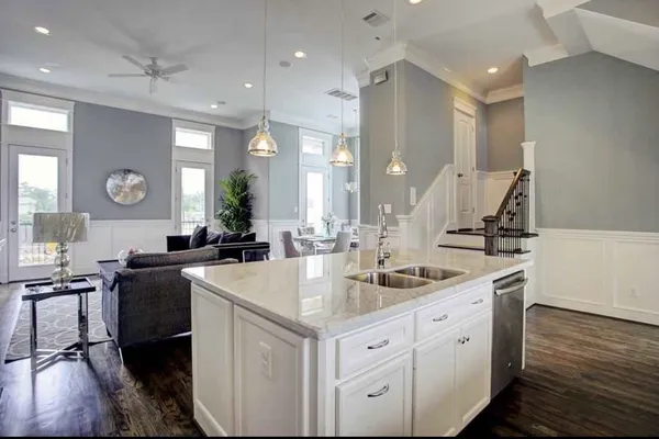 $2,650 | 2115 Bidwell Drive, Houston, TX 77018