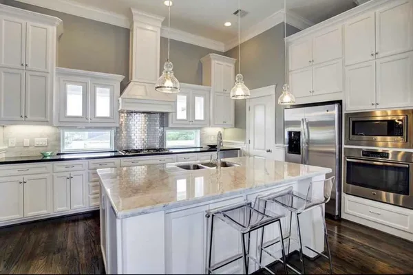 $2,650 | 2115 Bidwell Drive, Houston, TX 77018