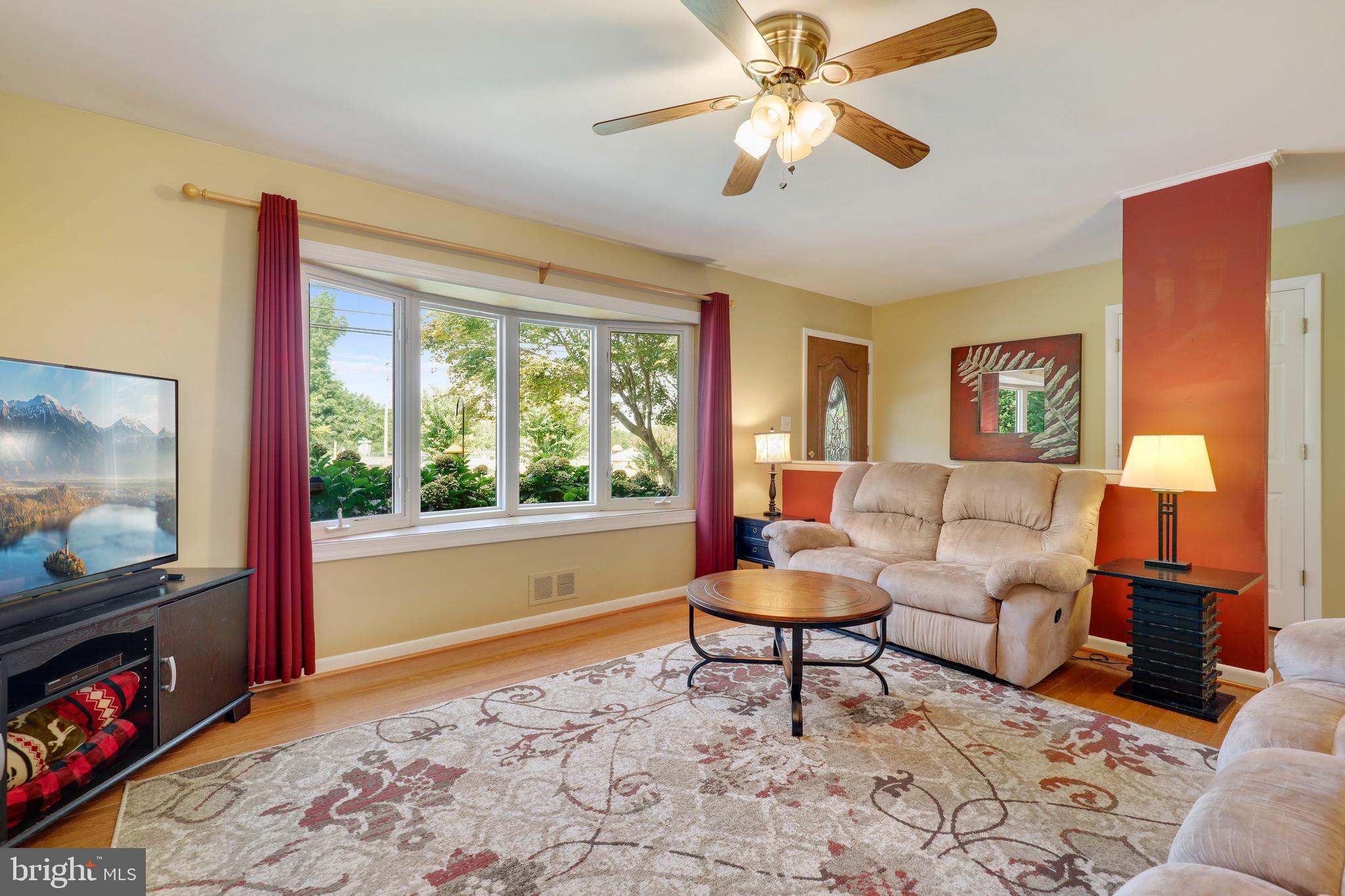 6815 Brooklyn Bridge Road Laurel, MD 20707 - Photo 7 of 42 Gallery Image 7