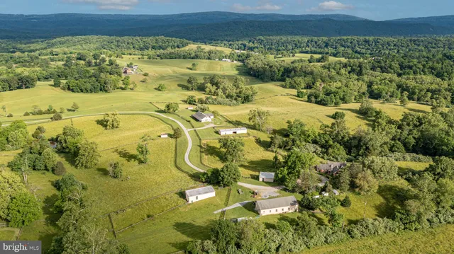 $2,200,000 | 1600 Briggs Road, Berryville, VA 22611