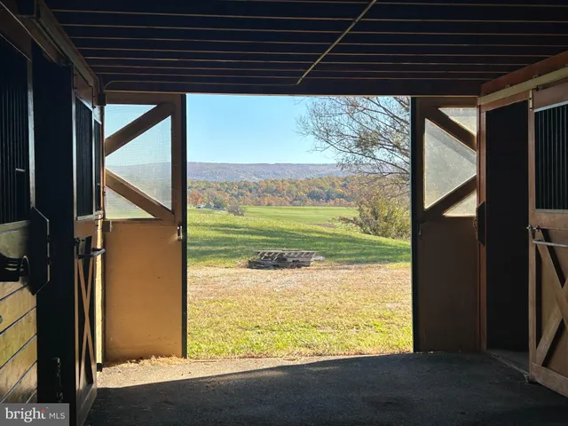 $2,200,000 | 1600 Briggs Road, Berryville, VA 22611