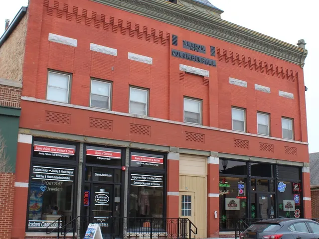 $950 | 117 South Main Street, Unit B, Algonquin, IL 60102