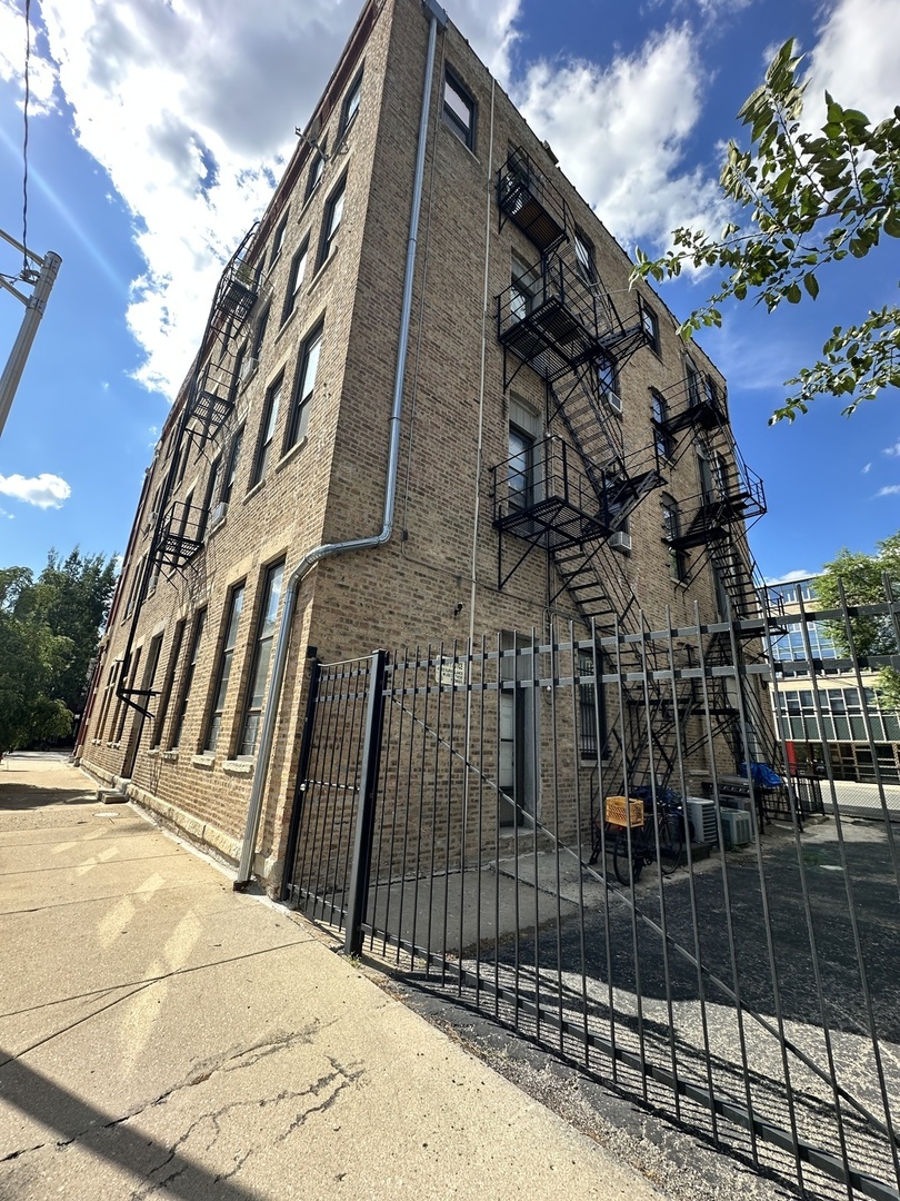 1237 North Noble Street, Unit 1F Chicago, IL 60642 - Photo 20 of 21