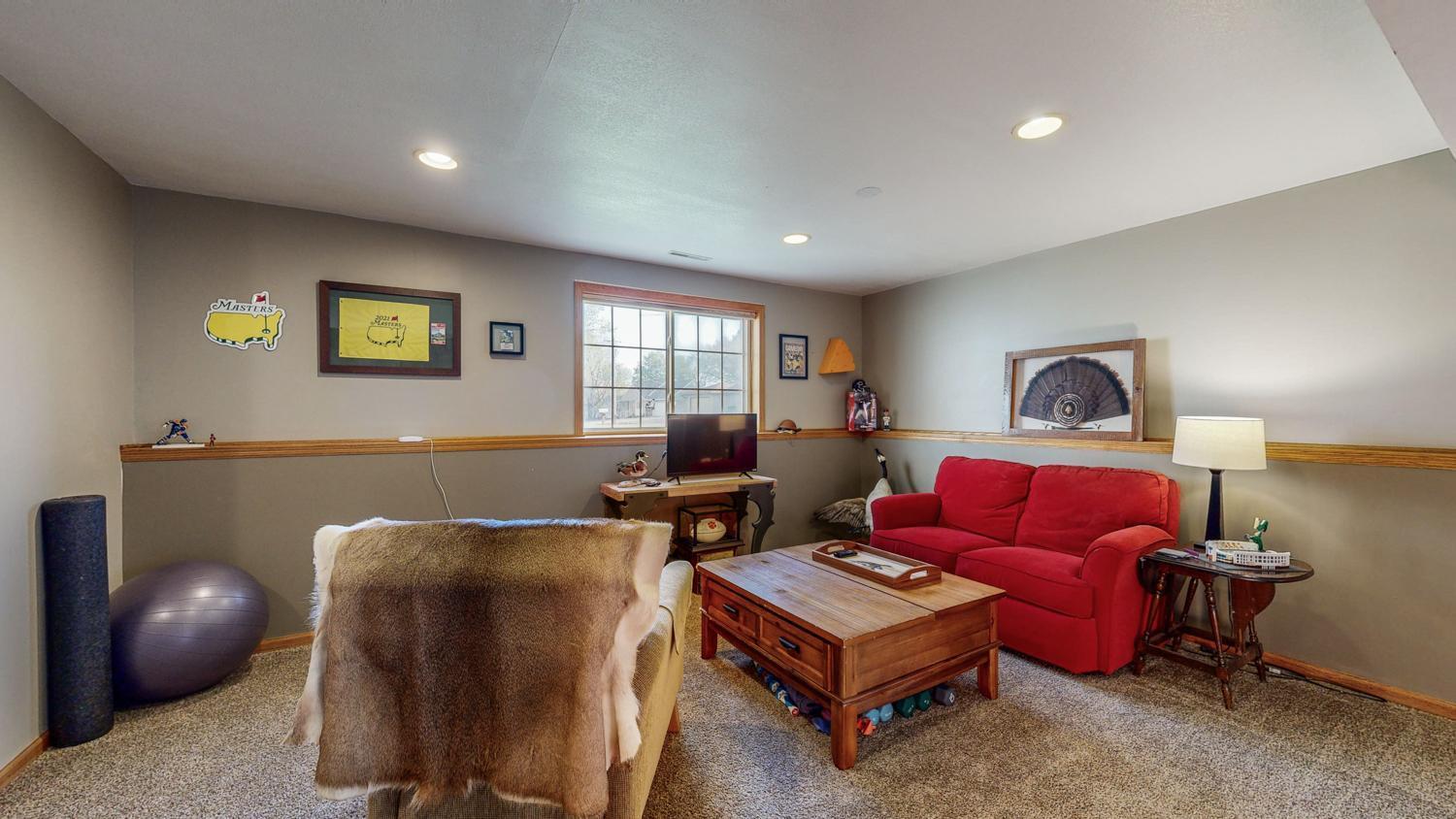 335 19th Street Southwest Rochester, MN 55902 - Photo 15 of 26 Gallery Image 15