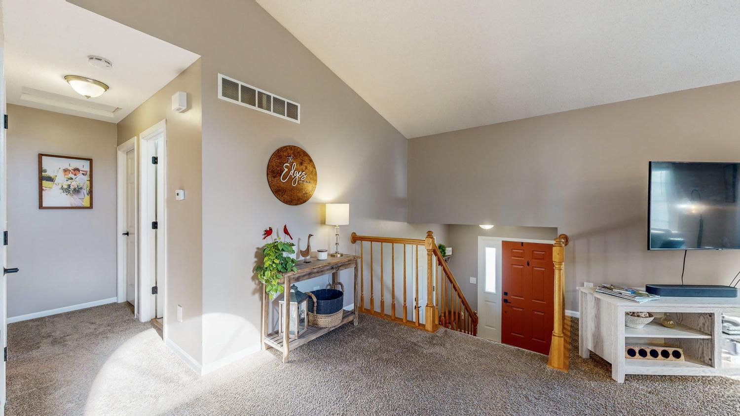 335 19th Street Southwest Rochester, MN 55902 - Photo 2 of 26 Gallery Image 2