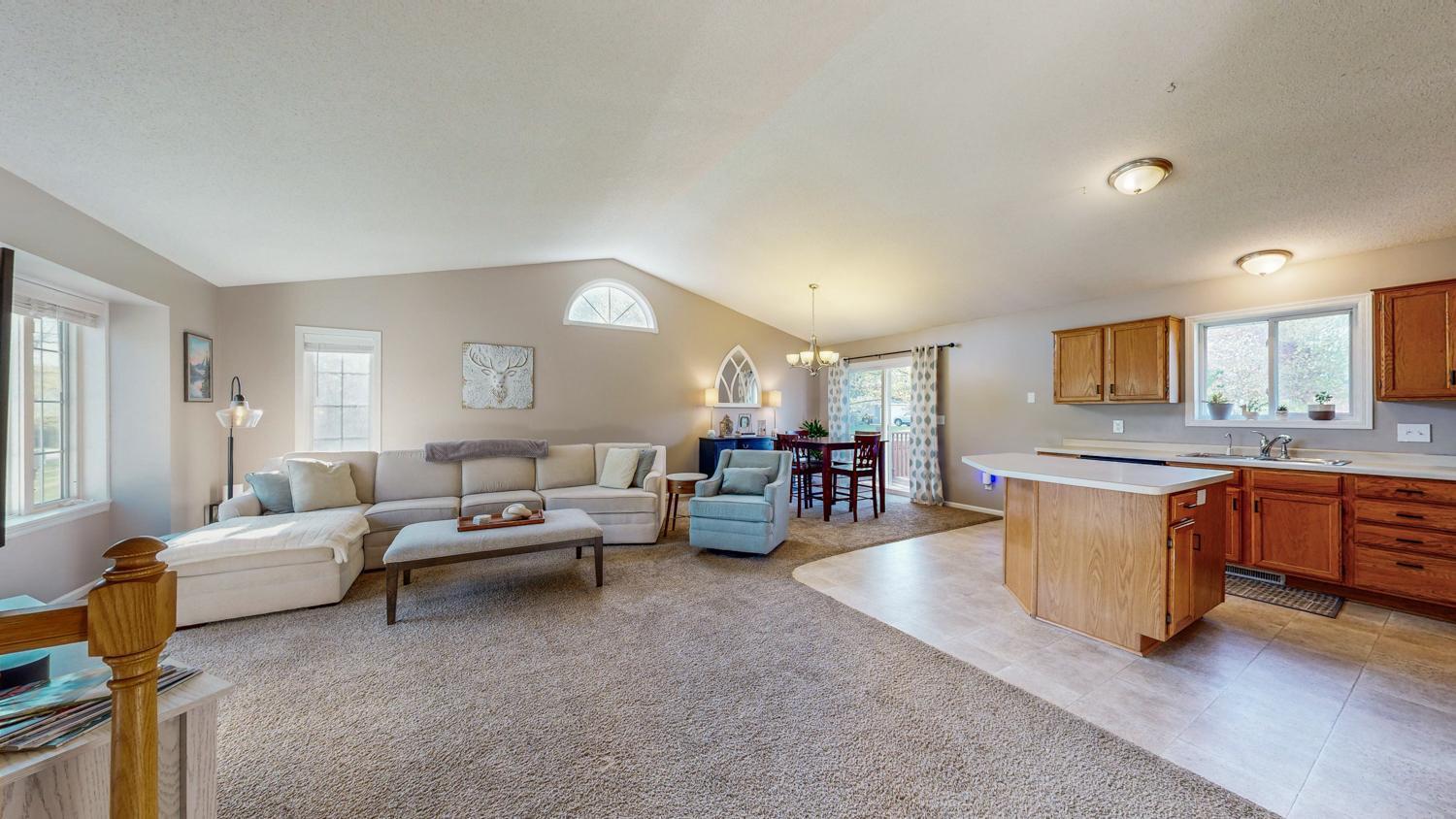 335 19th Street Southwest Rochester, MN 55902 - Photo 3 of 26 Gallery Image 3