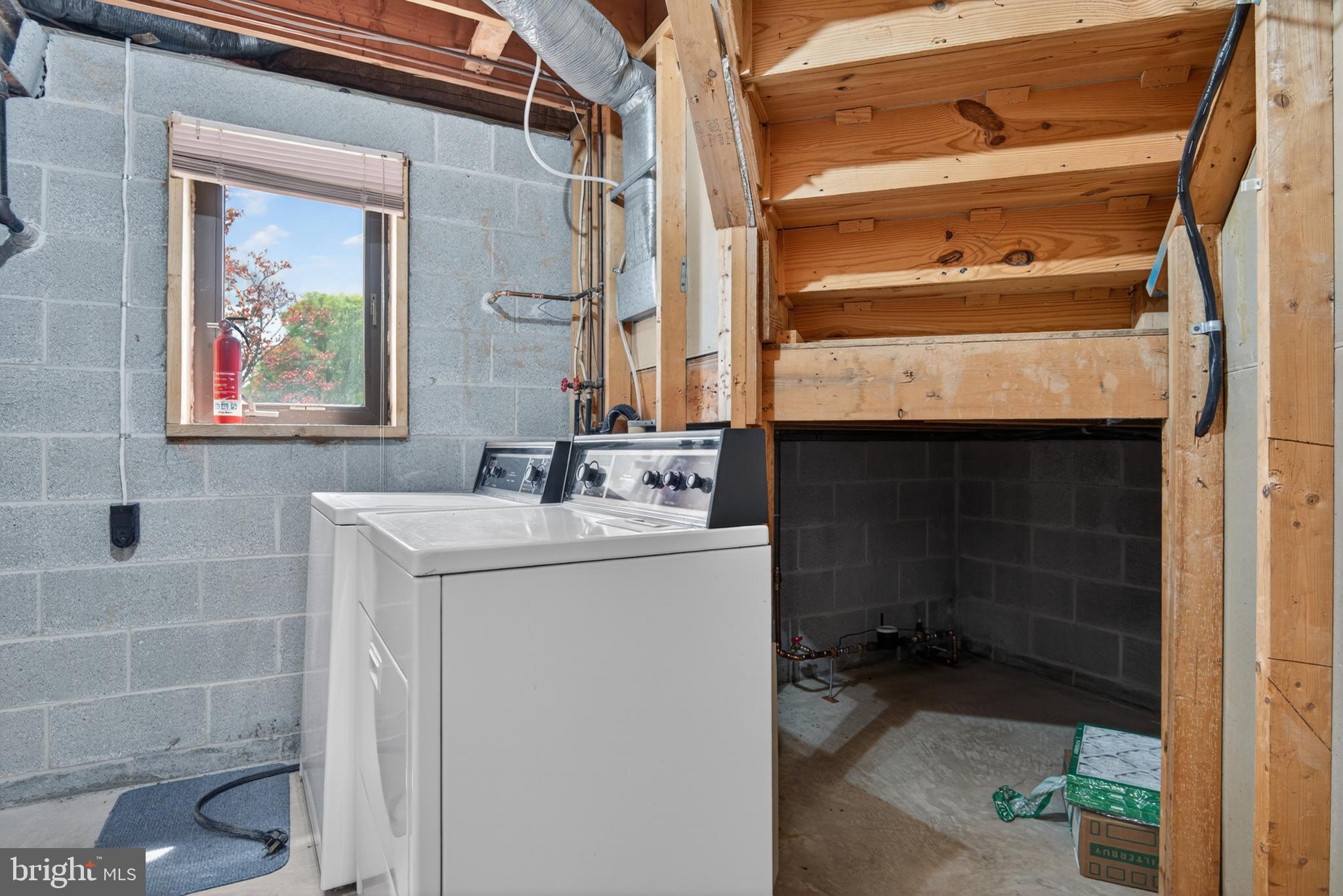 342 Larkin Drive Red Lion, PA 17356 - Photo 25 of 38 a bathroom with a sink and a mirror